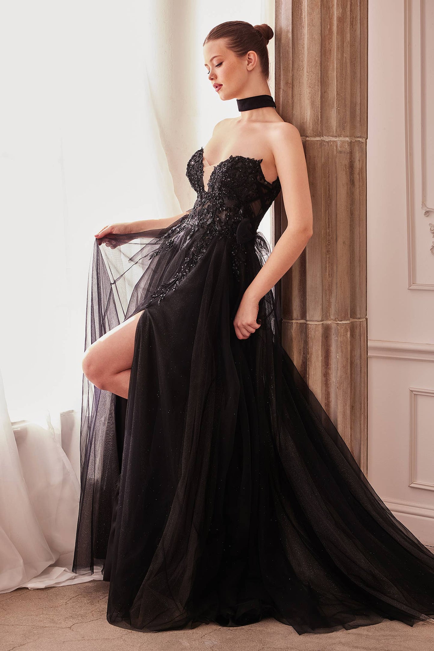 STRAPLESS A-LINE LAYERED TULLE GOWN